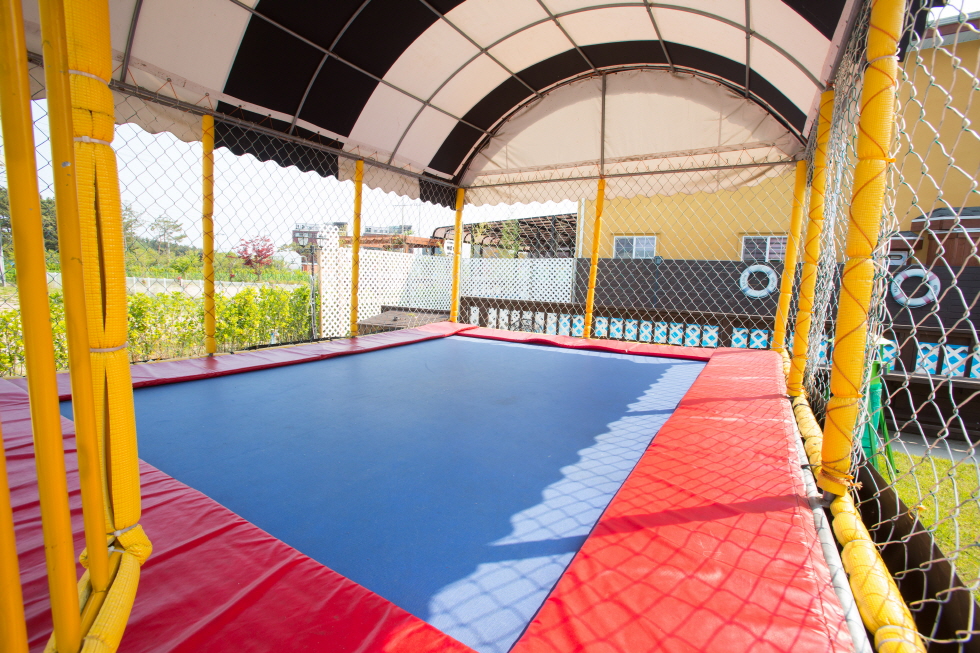 팬션 비쥬얼 썸네일 이미지