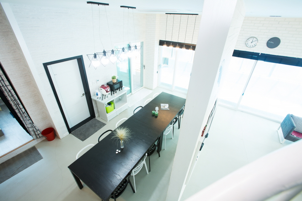 팬션 비쥬얼 썸네일 이미지