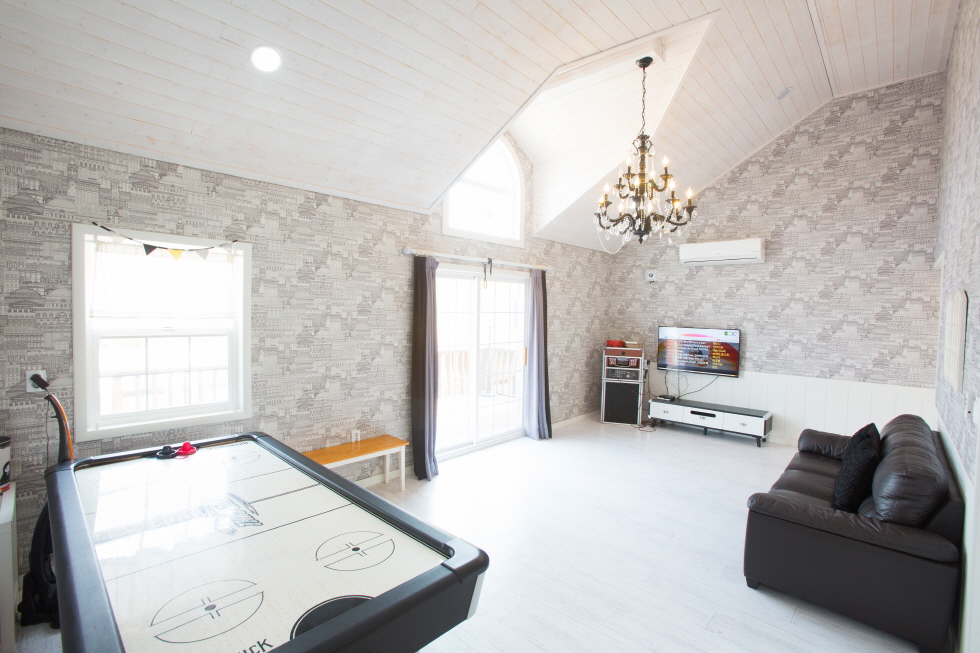 팬션 비쥬얼 썸네일 이미지