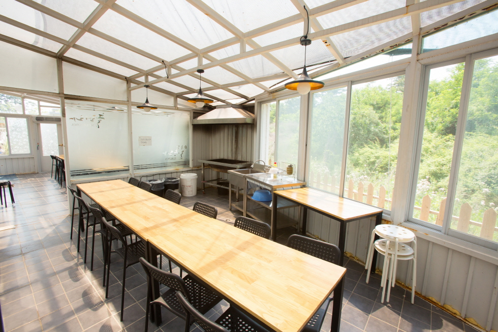 팬션 비쥬얼 썸네일 이미지