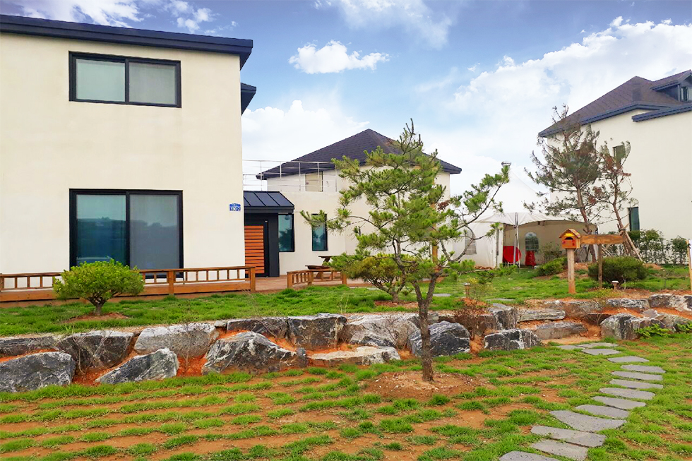 팬션 비쥬얼 썸네일 이미지