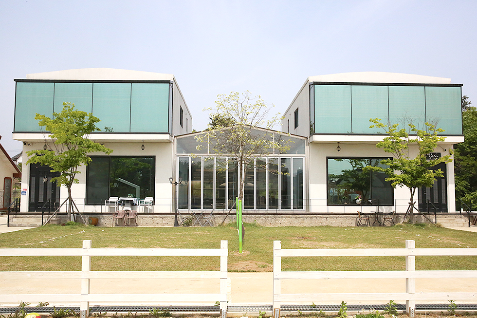 팬션 비쥬얼 썸네일 이미지