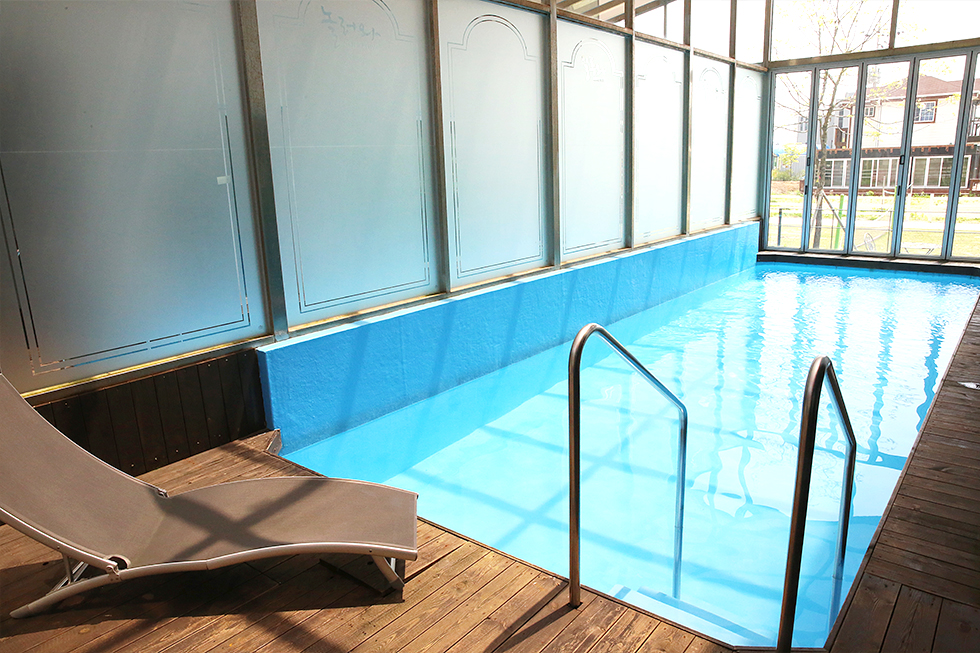 팬션 비쥬얼 썸네일 이미지