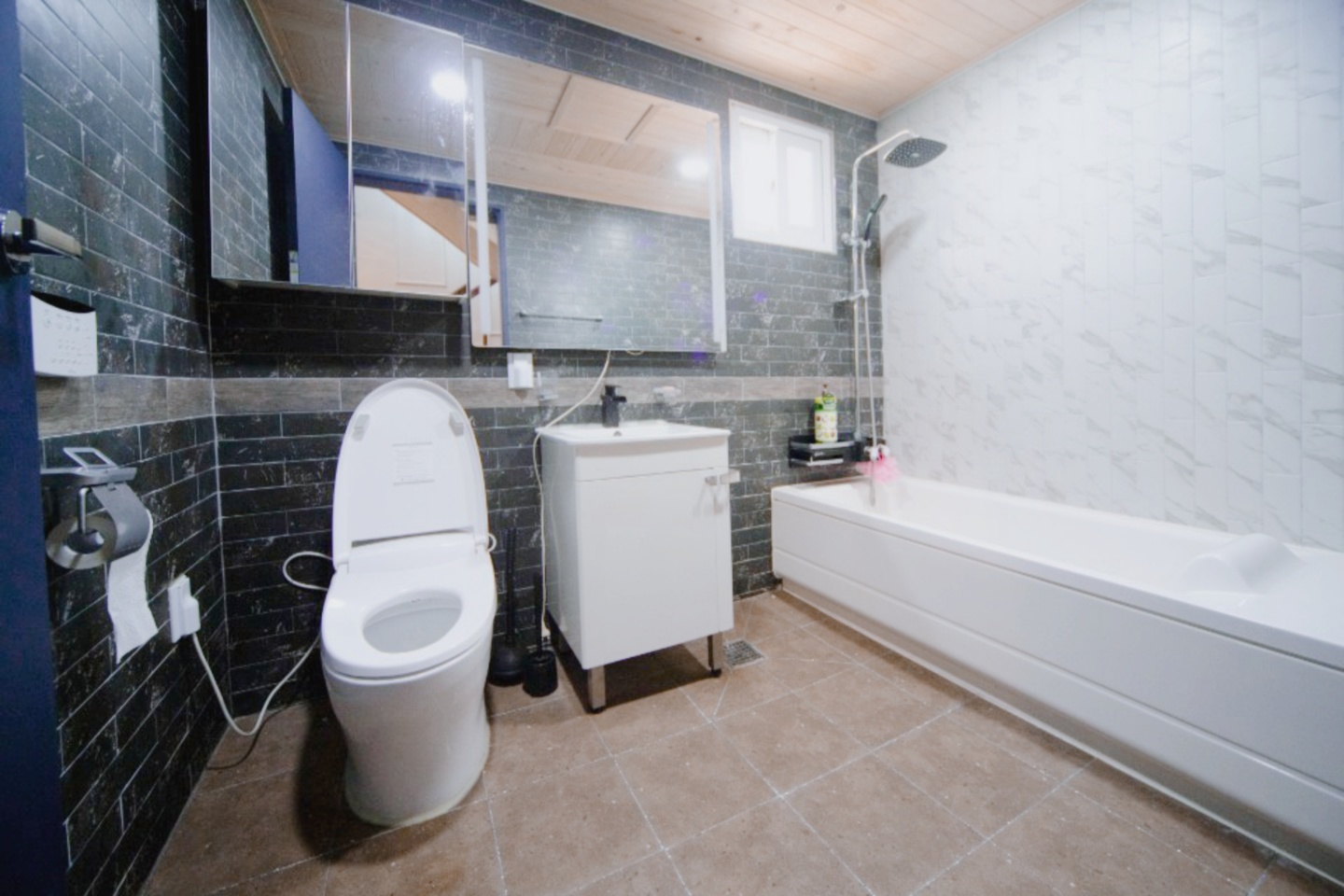 팬션 비쥬얼 썸네일 이미지