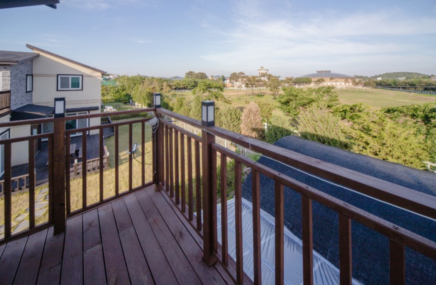 팬션 비쥬얼 썸네일 이미지