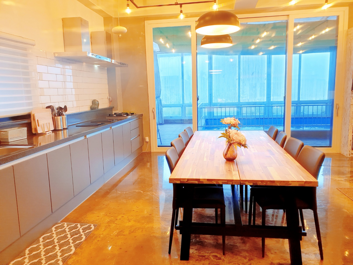 팬션 비쥬얼 썸네일 이미지