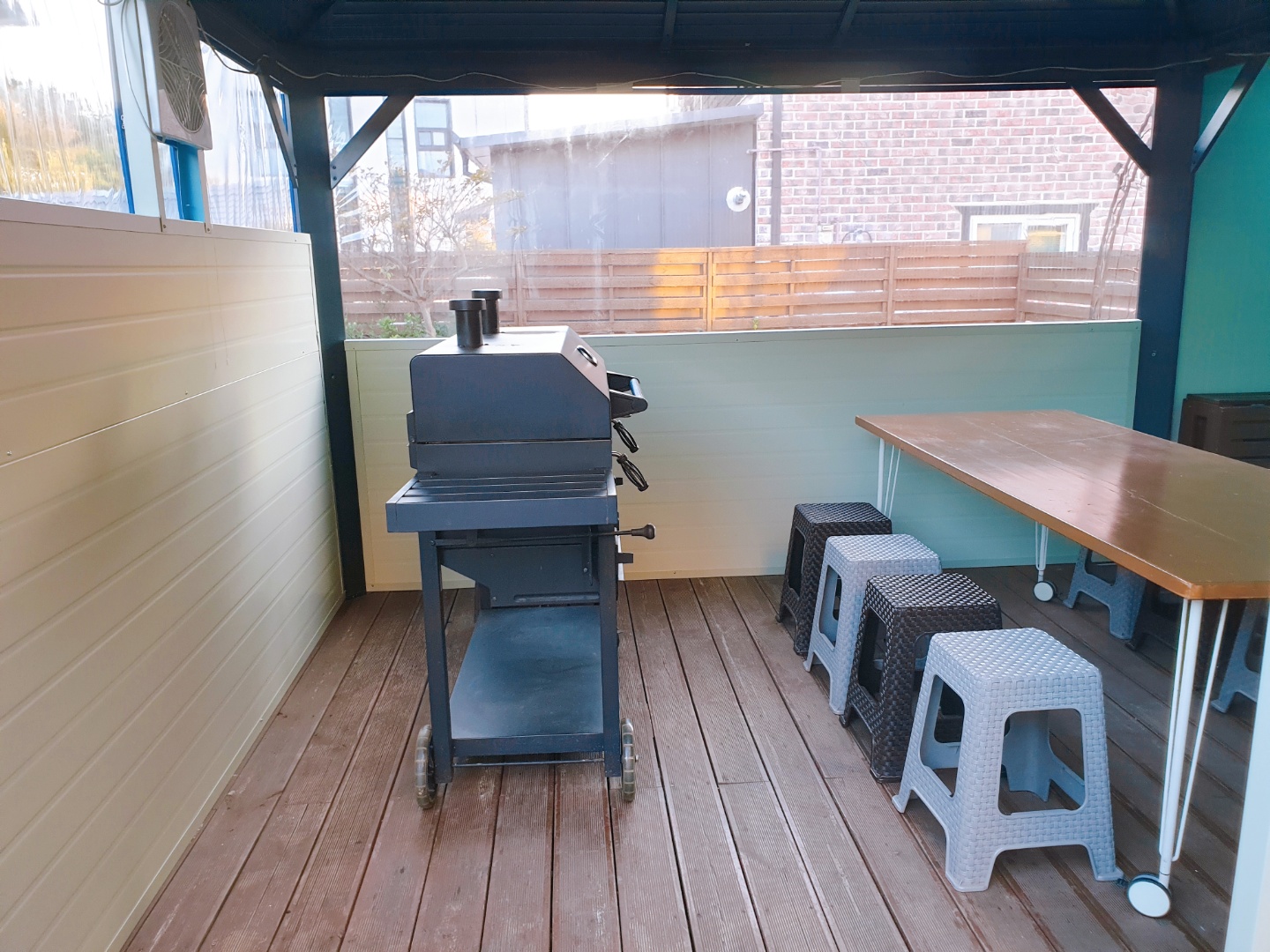 팬션 비쥬얼 썸네일 이미지