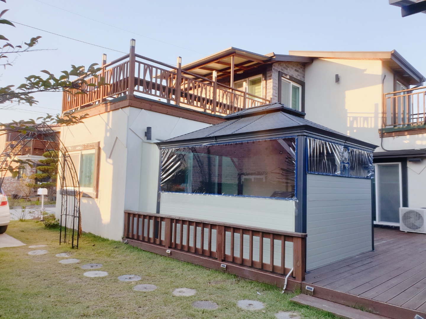 팬션 비쥬얼 썸네일 이미지