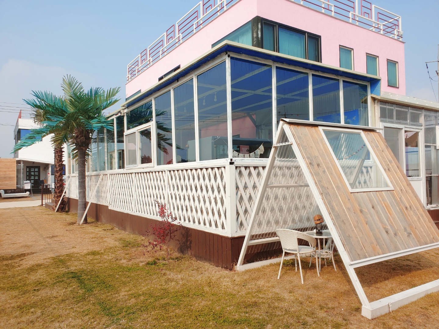 팬션 비쥬얼 썸네일 이미지