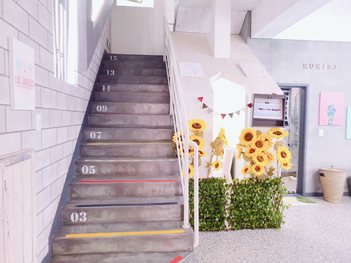 팬션 비쥬얼 썸네일 이미지