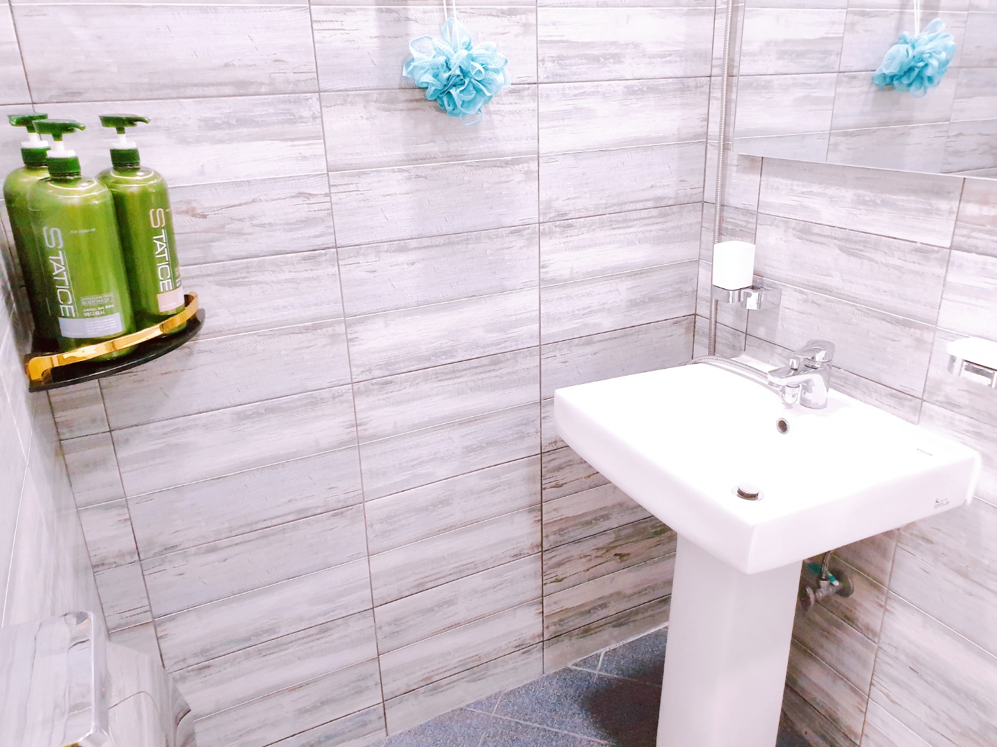 팬션 비쥬얼 썸네일 이미지