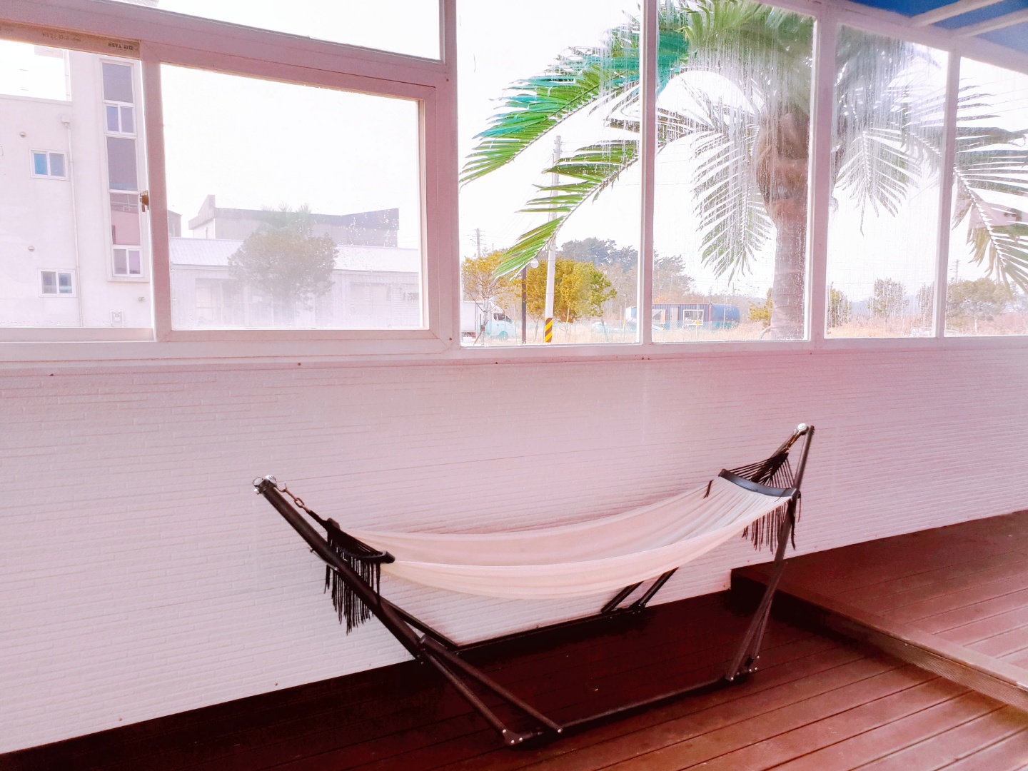 팬션 비쥬얼 썸네일 이미지